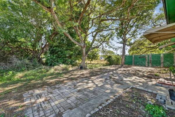 $2,400 | 501 Emil Avenue, Fort Pierce, FL 34982