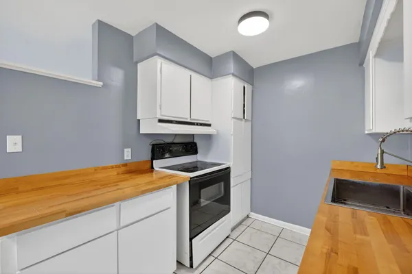 $2,400 | 501 Emil Avenue, Fort Pierce, FL 34982