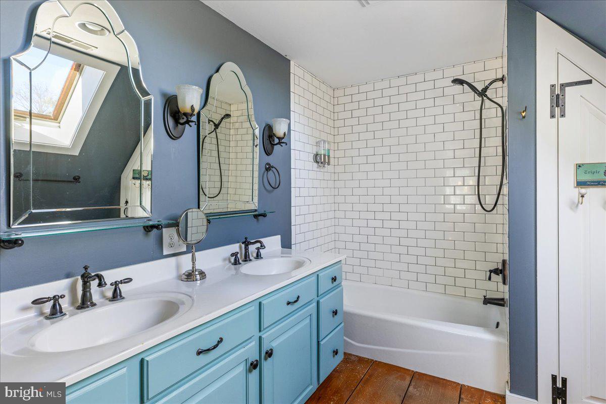 1249 Pebble Hill Road Doylestown, PA 18901 - Photo 32 of 48 Primary bathroom