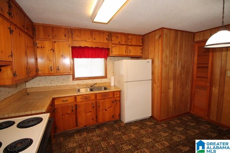 2209 2nd Street Northeast Birmingham, AL 35215 - Photo 6 of 16