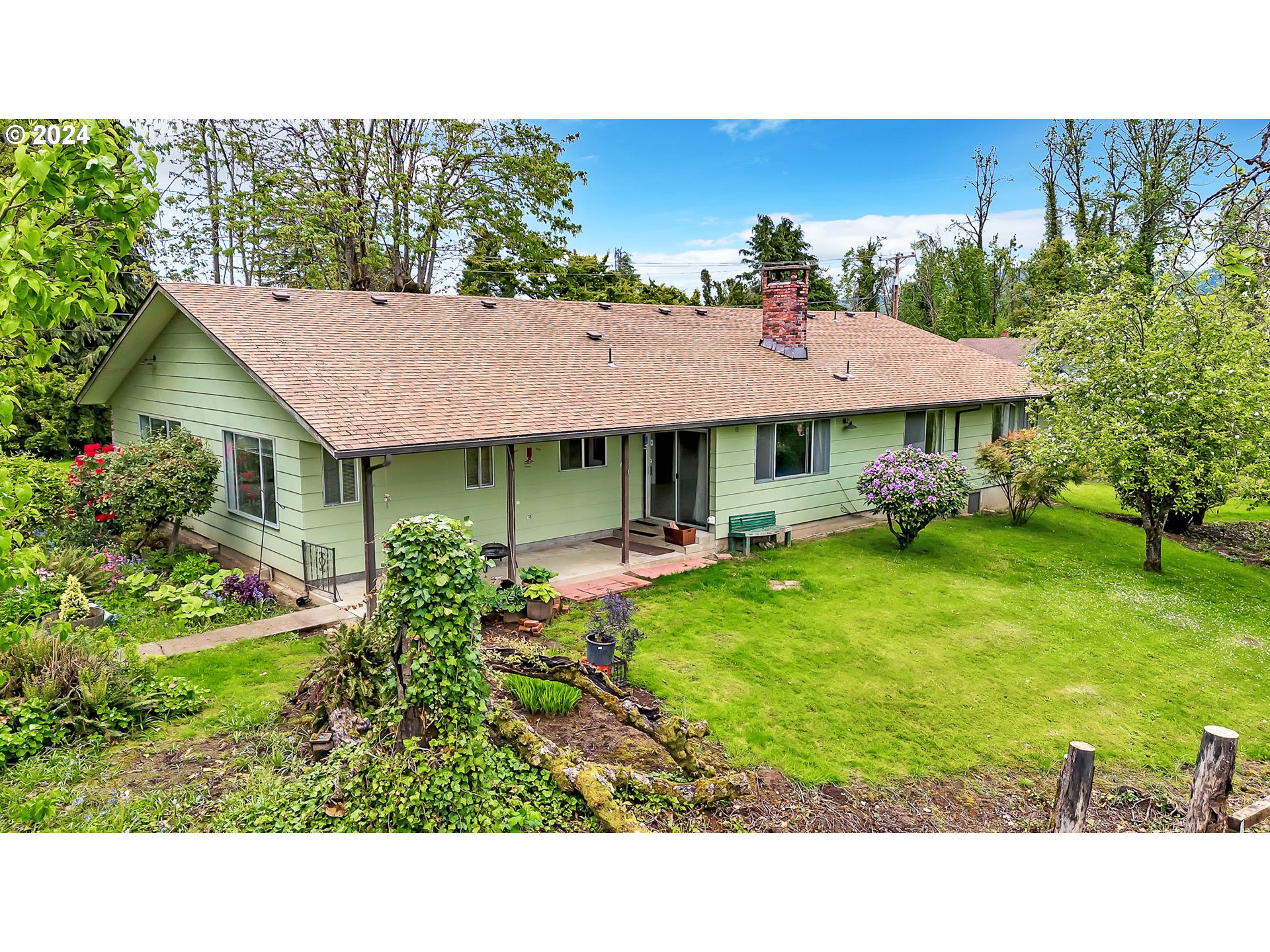 8986 Thurston Road Springfield, OR 97478 - Photo 12 of 40 Gallery Image 12