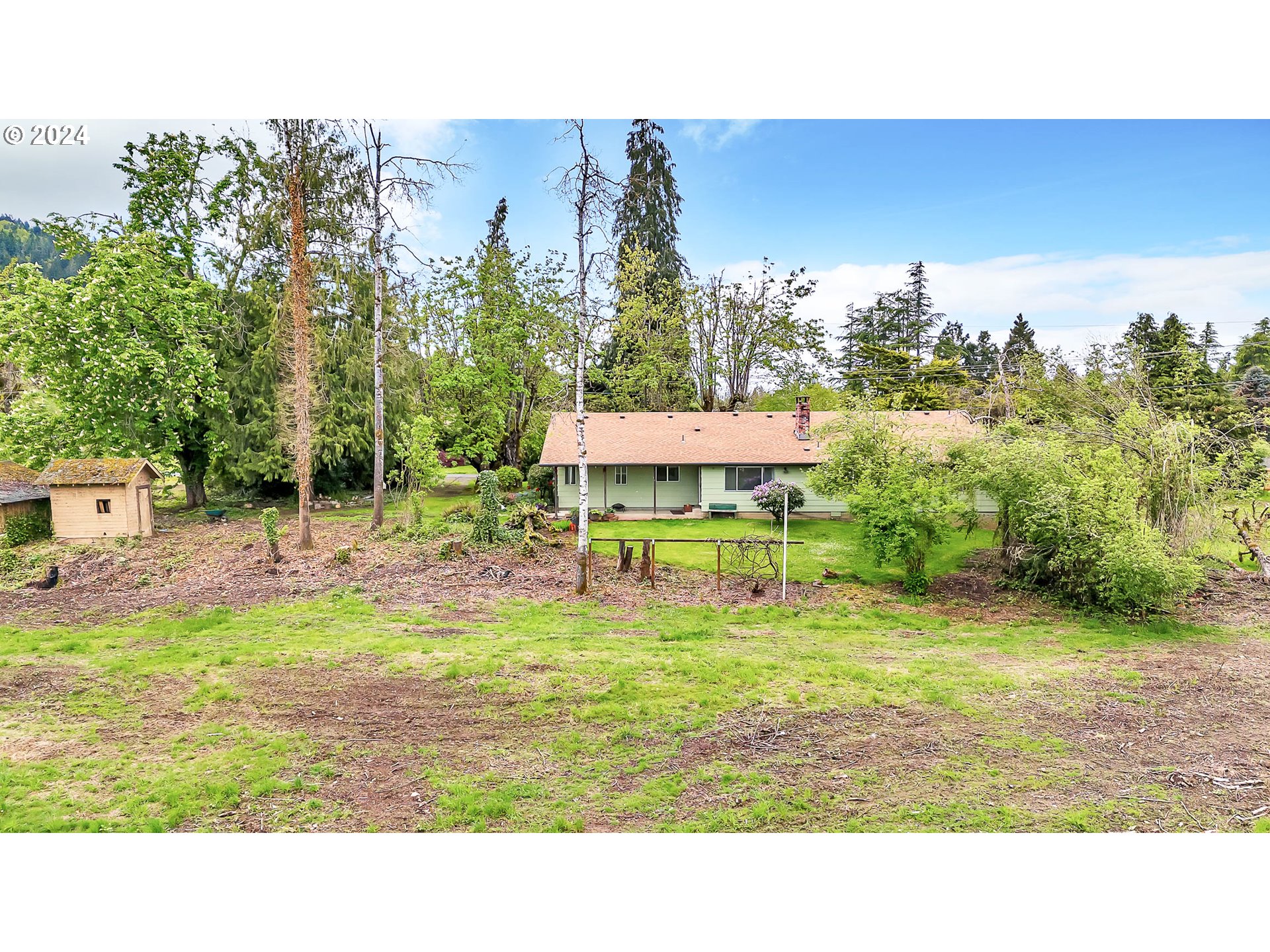 8986 Thurston Road Springfield, OR 97478 - Photo 14 of 40 Gallery Image 14