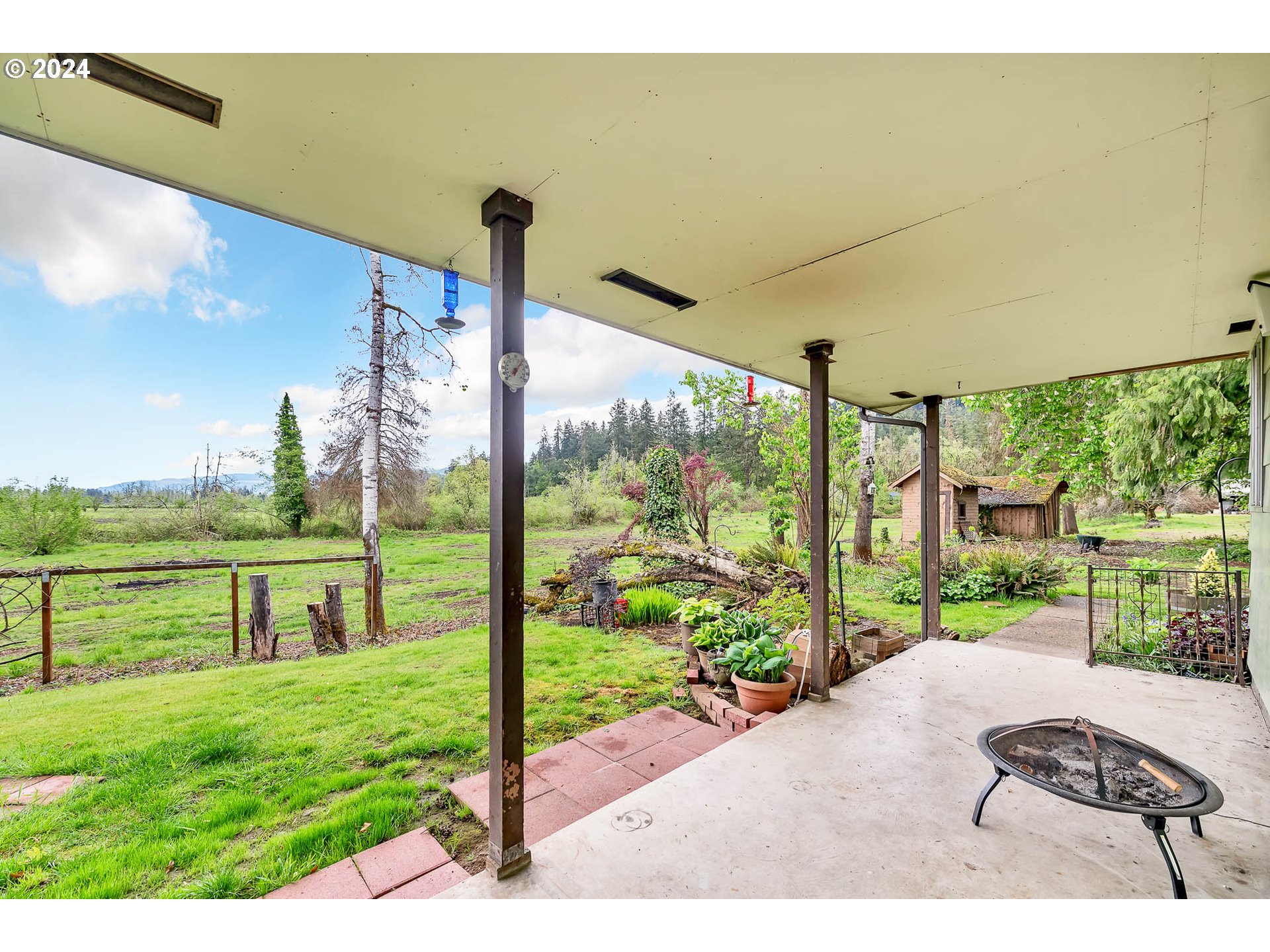 8986 Thurston Road Springfield, OR 97478 - Photo 10 of 40 Gallery Image 10