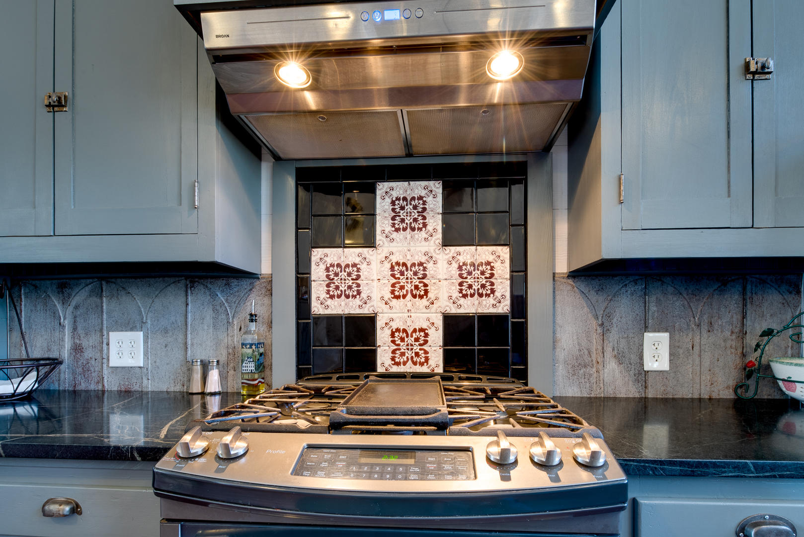 3122 Miser School Road Friendsville, TN 37737 - Photo 17 of 37 GAS STOVE