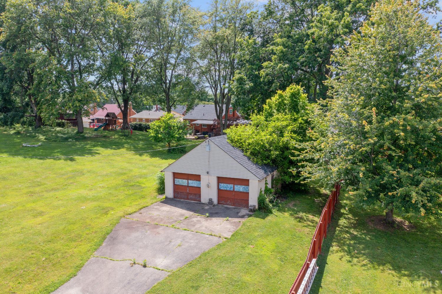 10561 Plainfield Road Cincinnati, OH 45241 - Photo 18 of 20