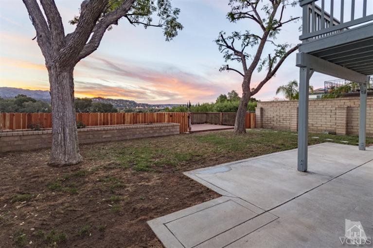 25029 Wheeler Road Newhall, CA 91321 - Photo 31 of 33 a view of a yard with a tree