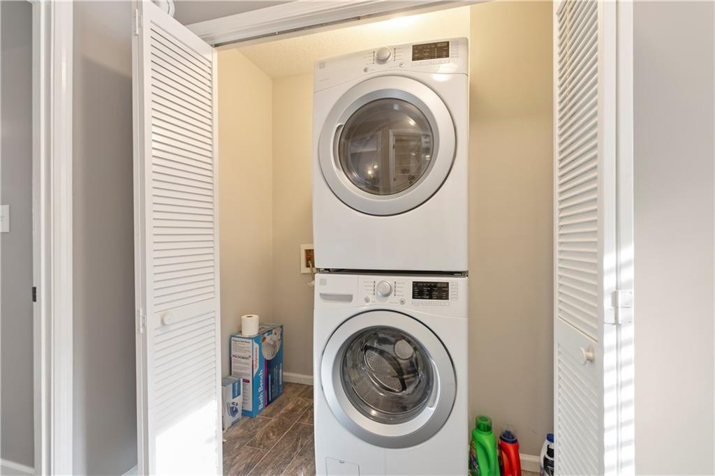 641 Riverside Drive Ellijay, GA 30540 - Photo 30 of 42 a utility room with dryer and washer