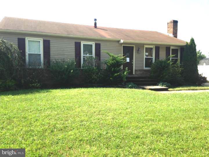 81 Estates Road Pine Hill, NJ 08021 - Photo 2 of 17