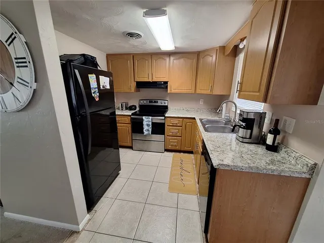 $1,995 | 858 East 7th Street, Englewood, FL 34223