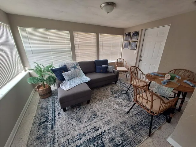 $1,995 | 858 East 7th Street, Englewood, FL 34223