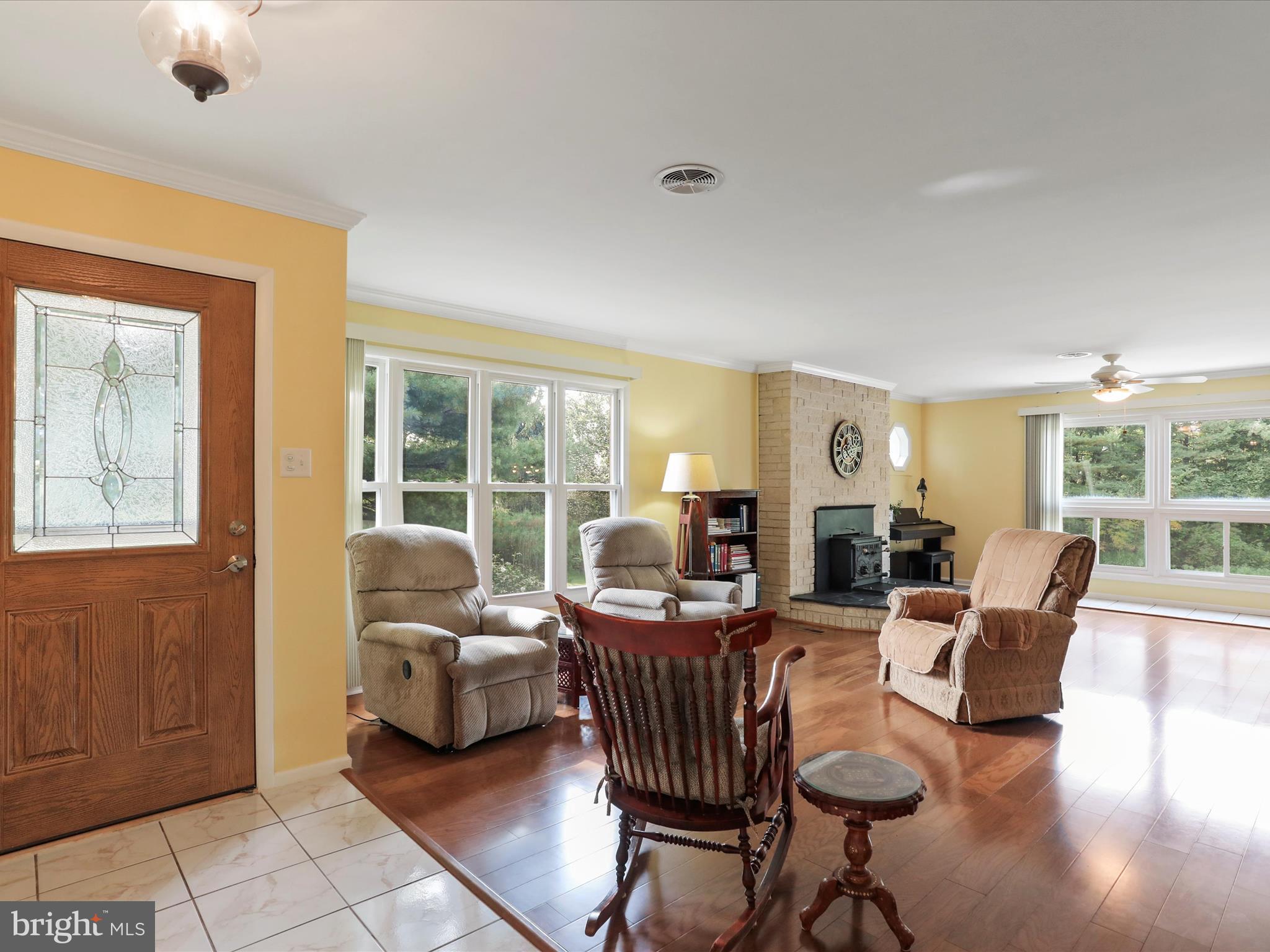 16530 Heather Ridge Road Hagerstown, MD 21740 - Photo 5 of 61 Gallery Image 5