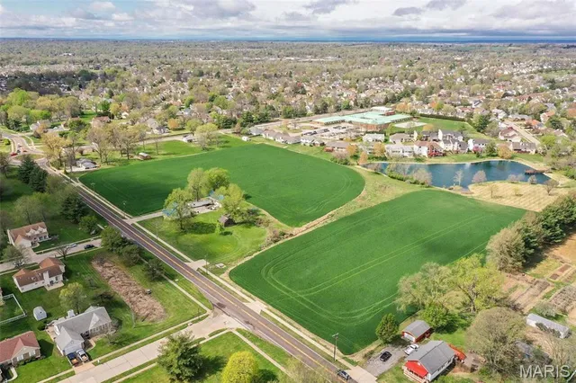 $1,500,000 | 4242 Vaile Avenue, Florissant, MO 63034