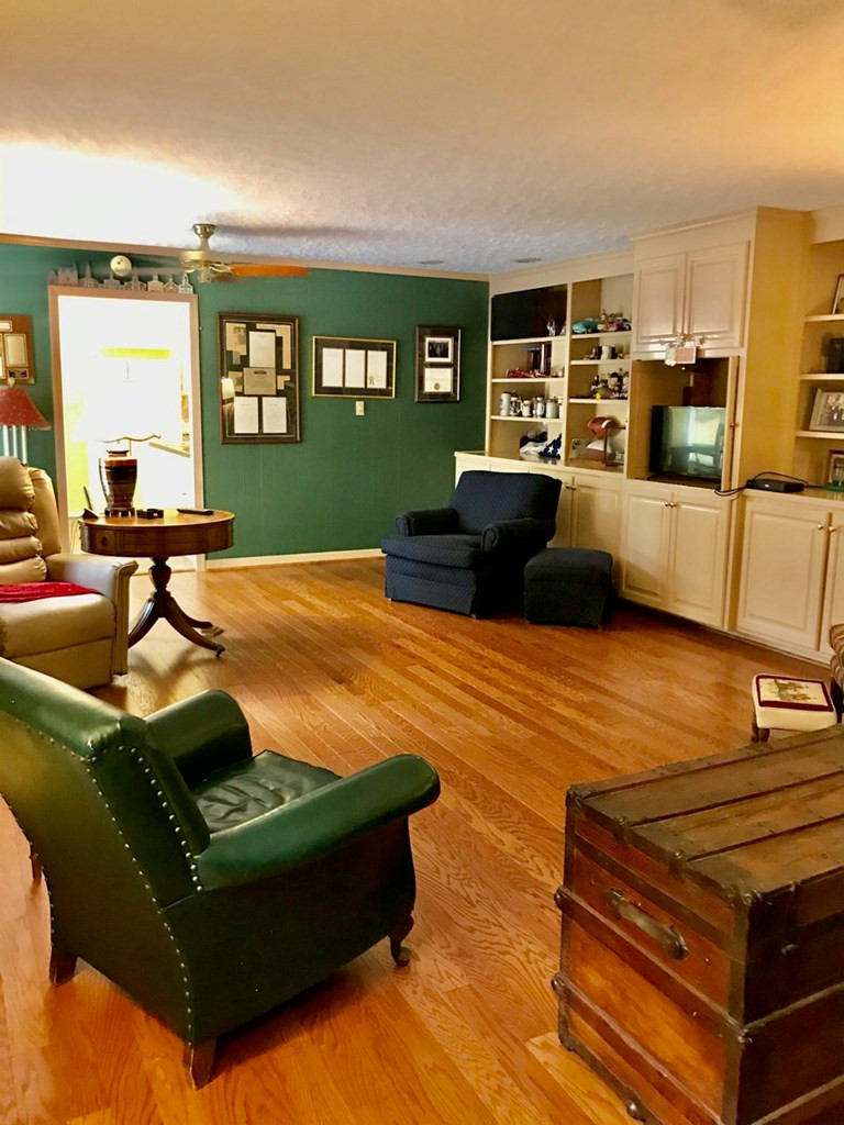 24 Burgundy Road Aiken, SC 29801 - Photo 29 of 36