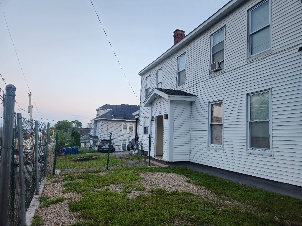 50 Forest Street Lawrence, MA 01841 - Photo 3 of 17