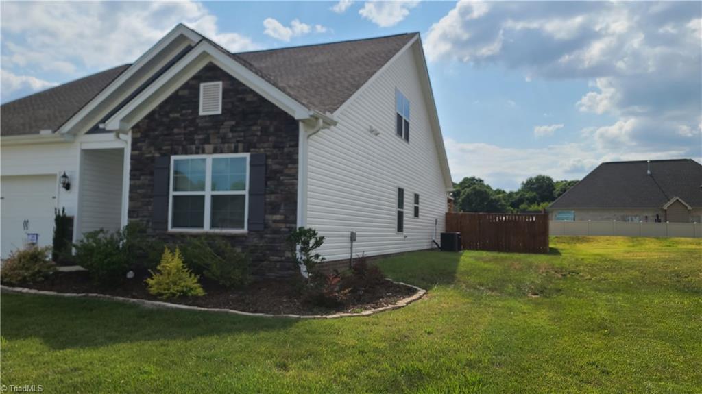 110 Radiant Path Trinity, NC 27370 - Photo 2 of 24 Gallery Image 2