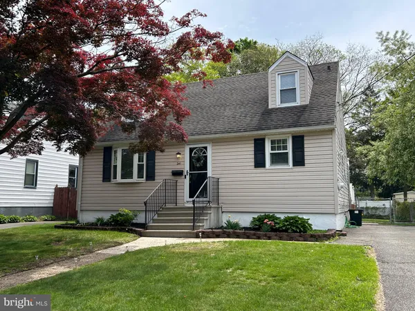 $410,000 | 241 Fenwood Avenue, Hamilton, NJ 08619