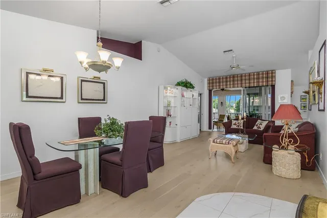 $565,000 | 5643 Sandlewood Court, Unit 2004, Naples, FL 34110