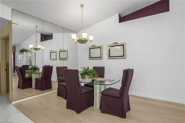 $565,000 | 5643 Sandlewood Court, Unit 2004, Naples, FL 34110