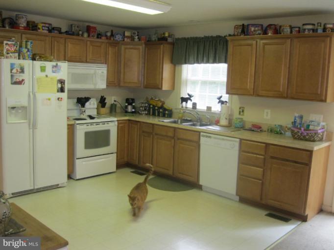 6487 Retreat Road King George, VA 22485 - Photo 6 of 12 Kitchen