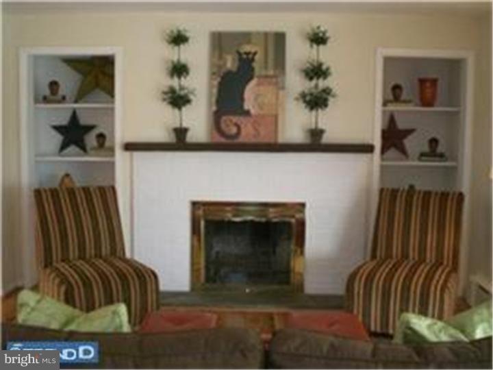 225 Moore Road Downingtown, PA 19335 - Photo 11 of 20 Living Room