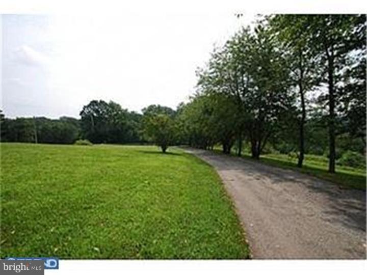 225 Moore Road Downingtown, PA 19335 - Photo 19 of 20 Driveway