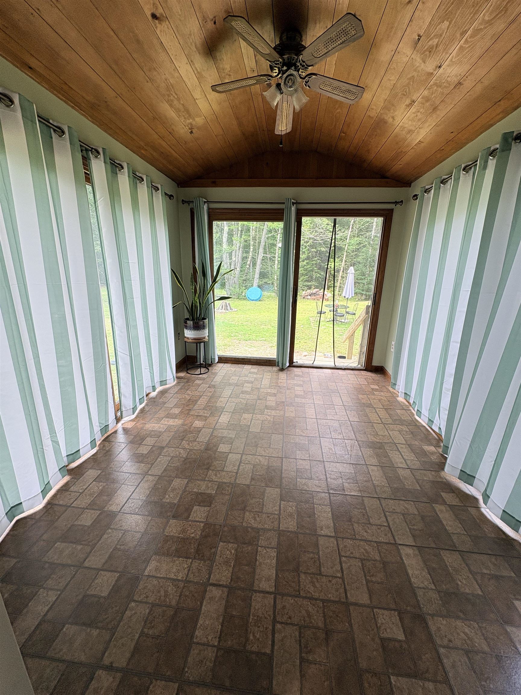 395 North Road Candia, NH 03034 - Photo 13 of 31 Gallery Image 13