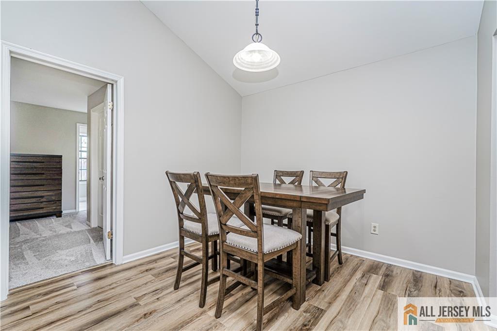 2809 Ridgefield Court Helmetta, NJ 08828 - Photo 10 of 32 Gallery Image 10
