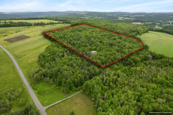 $140,000 | 1817 Hopkins Hill Road, Hardwick, VT 05843