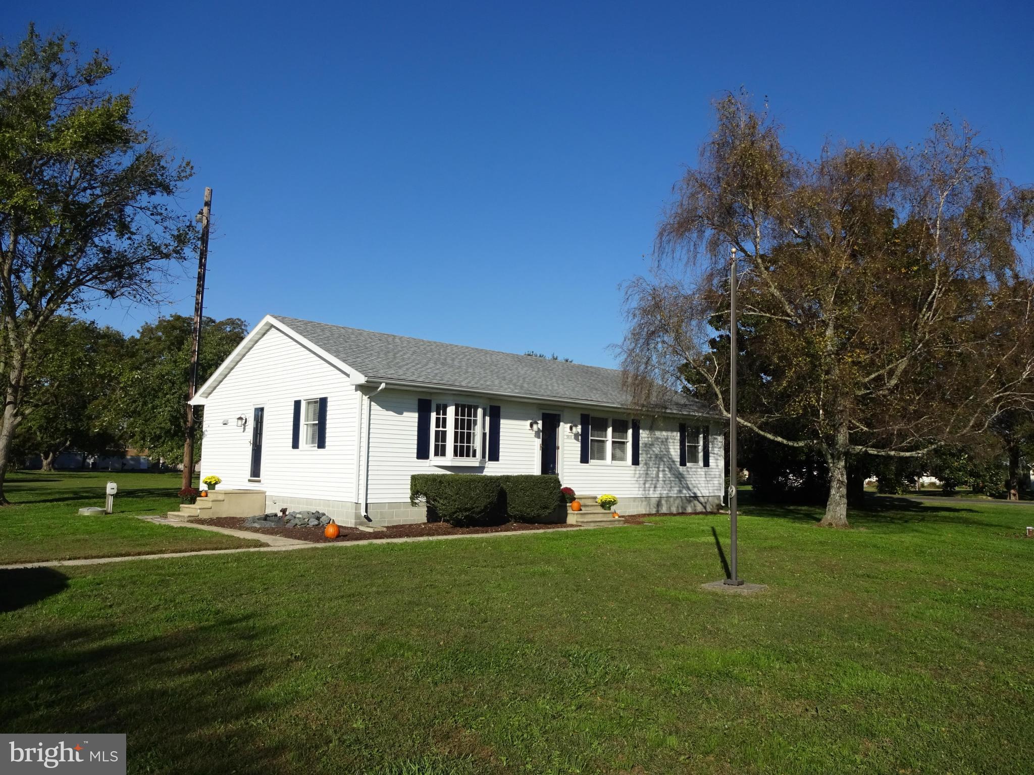 5032 Russell Road Woolford, MD 21677 - Photo 1 of 30 Exterior (Front)