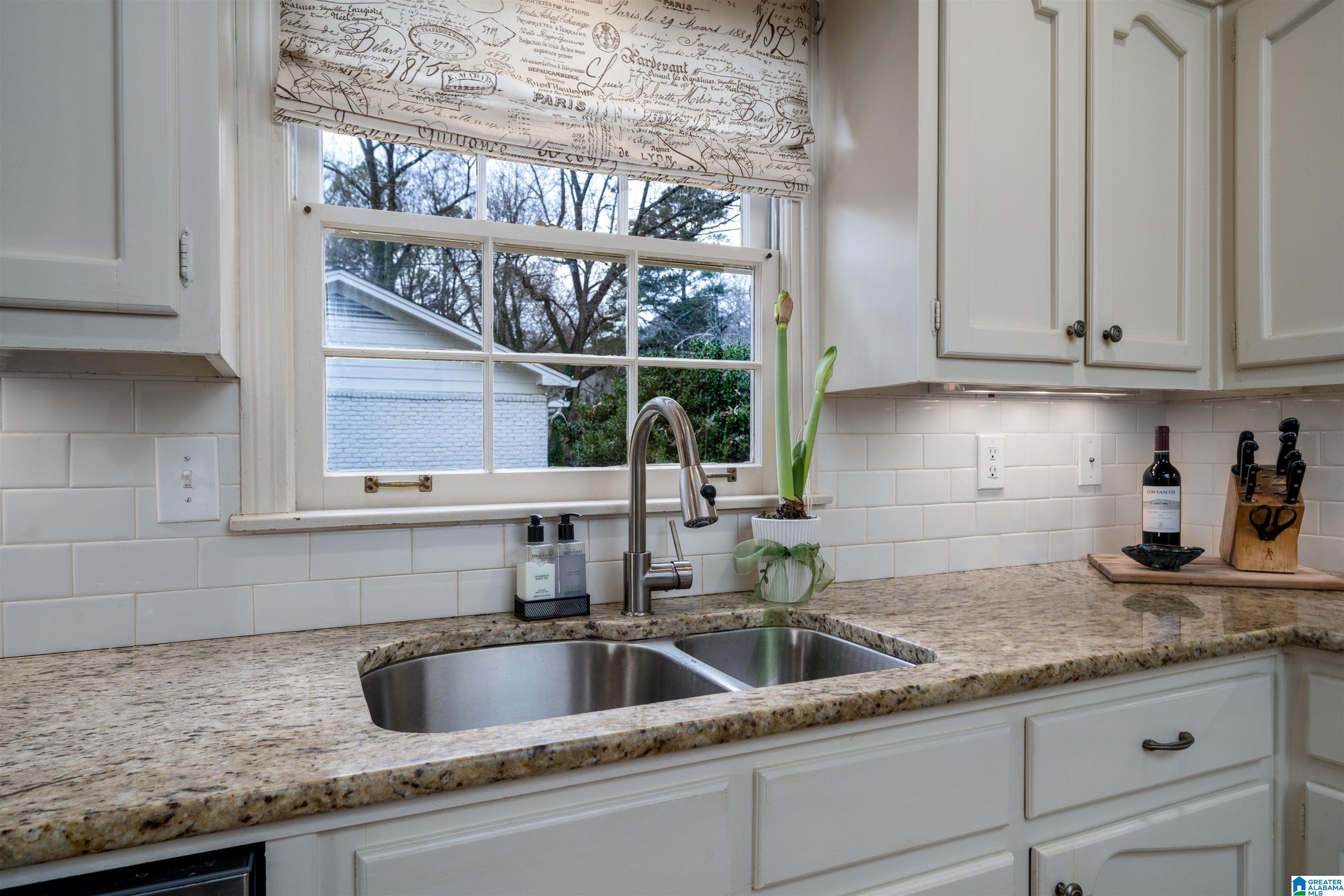 3657 Oakdale Road Birmingham, AL 35223 - Photo 14 of 49