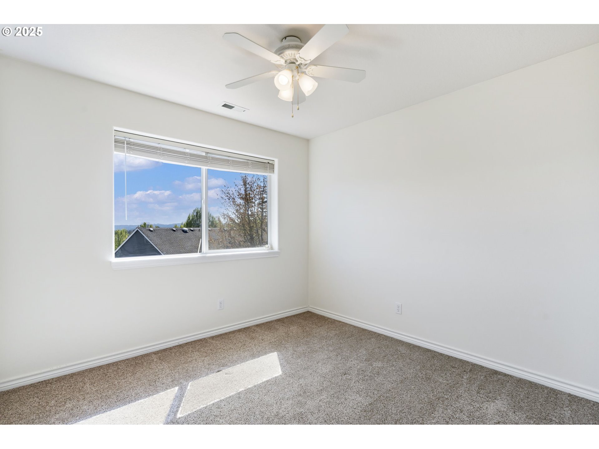 16100 Southwest Goshawk Street Beaverton, OR 97007 - Photo 30 of 45 Gallery Image 30