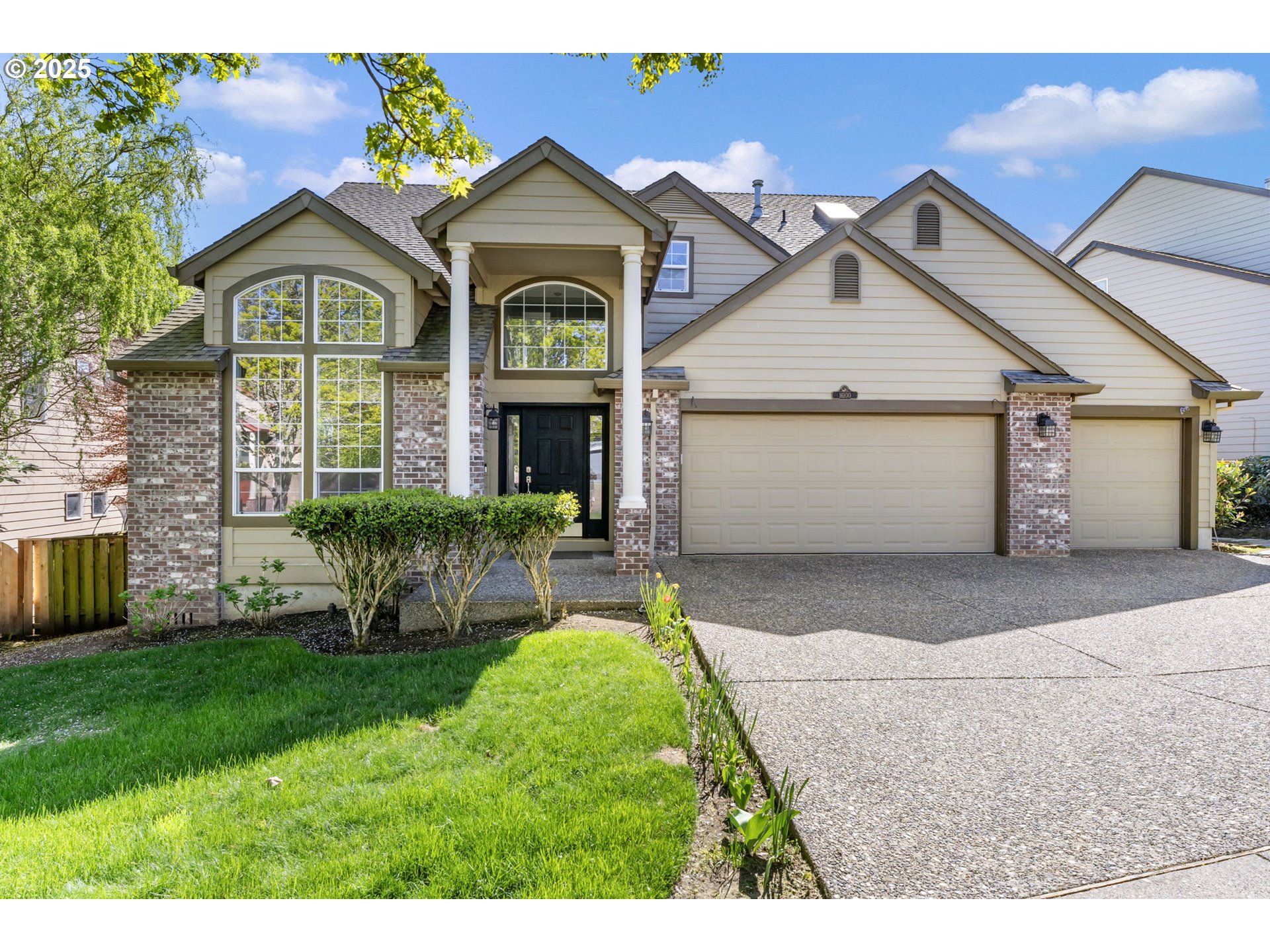 16100 Southwest Goshawk Street Beaverton, OR 97007 - Photo 3 of 45 Gallery Image 3