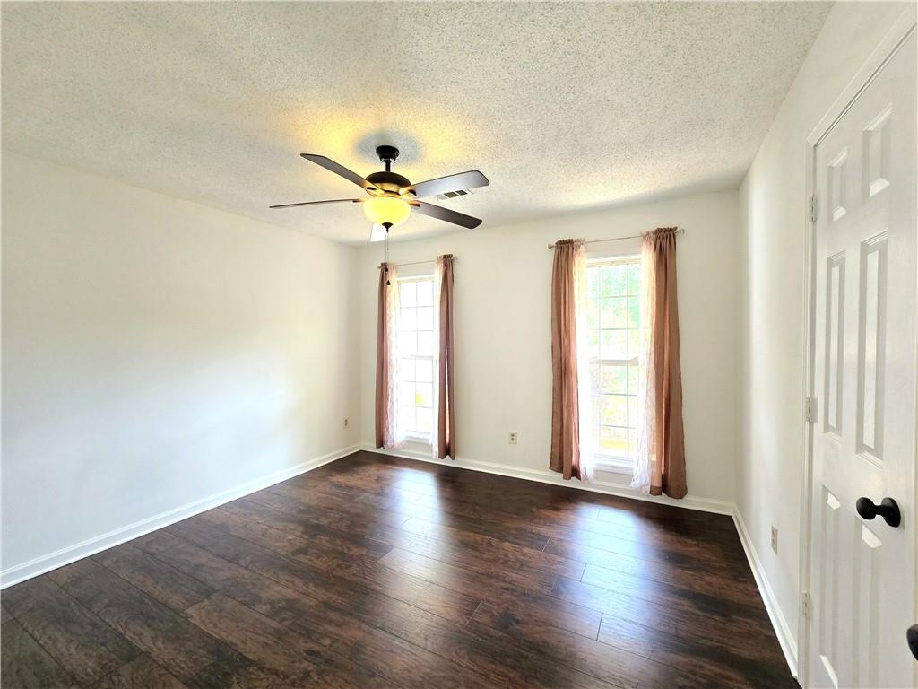245 Crofton Ridge Bethlehem, GA 30620 - Photo 6 of 23 Gallery Image 6