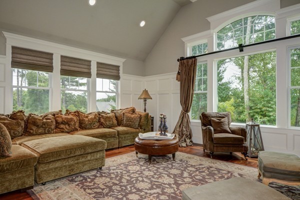 11 Ridgefield Circle Boylston, MA 01505 - Photo 6 of 30 Gallery Image 6