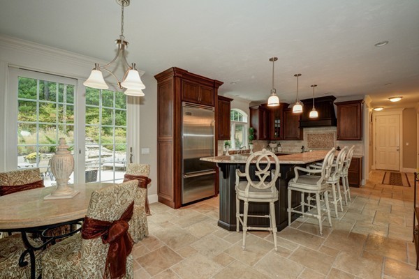 11 Ridgefield Circle Boylston, MA 01505 - Photo 8 of 30 Gallery Image 8