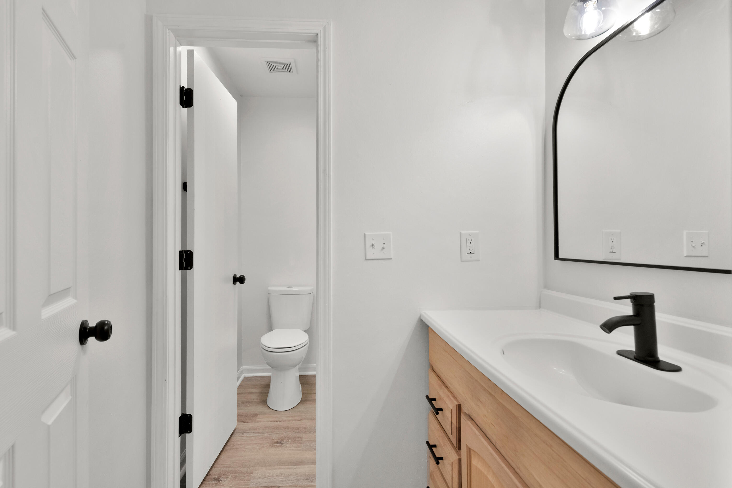 105 Shell Drive Crestview, FL 32536 - Photo 21 of 32 Primary Bathroom
