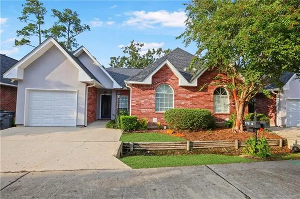 $1,750 | 270 Libra Street, Unit B, Mandeville, LA 70471