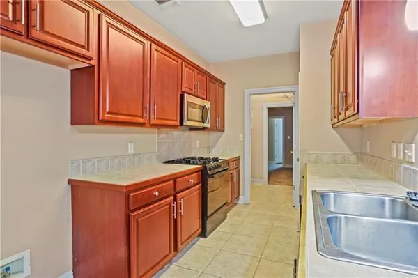 $1,750 | 270 Libra Street, Unit B, Mandeville, LA 70471