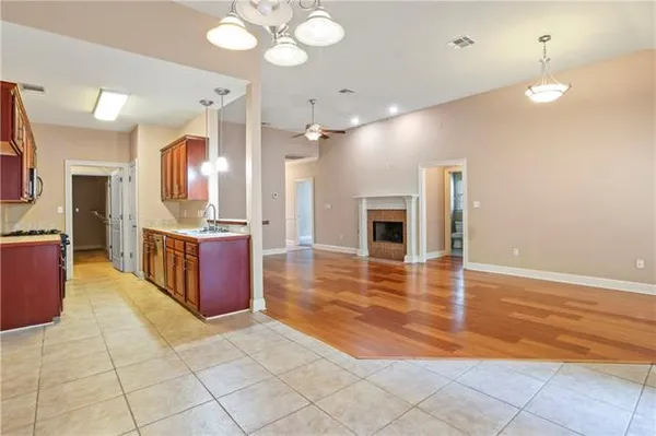 $1,750 | 270 Libra Street, Unit B, Mandeville, LA 70471