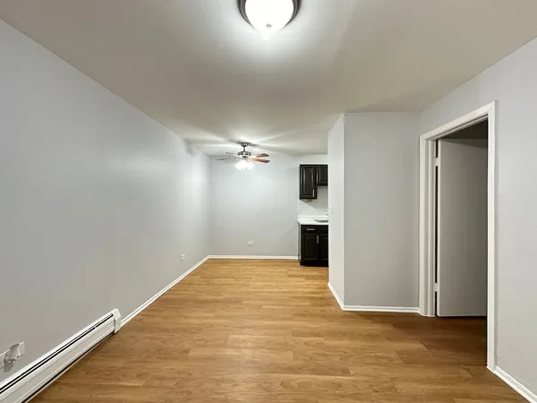 $1,395 | 4612 North Beacon Street, Unit 1G, Chicago, IL 60640
