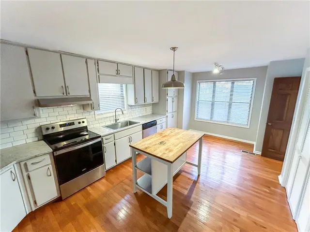 $2,850 | 3468 Cedar Valley Court, Smyrna, GA 30080