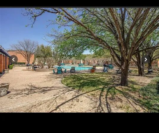 $1,300 | 504 E Avenue, Unit D, Grand Prairie, TX 75050