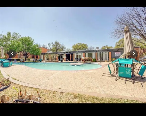 $1,300 | 504 E Avenue, Unit D, Grand Prairie, TX 75050