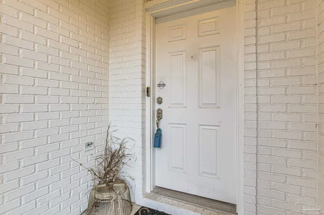 $640,000 | 4395 North 12th Avenue, Pensacola, FL 32503