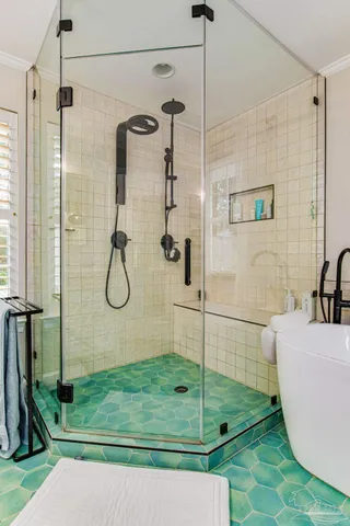 $640,000 | 4395 North 12th Avenue, Pensacola, FL 32503