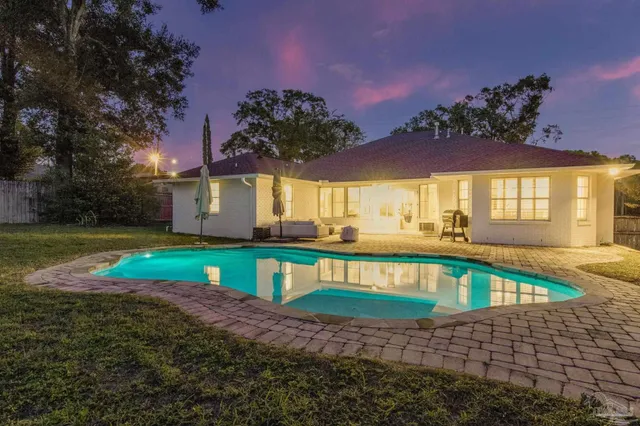 $640,000 | 4395 North 12th Avenue, Pensacola, FL 32503