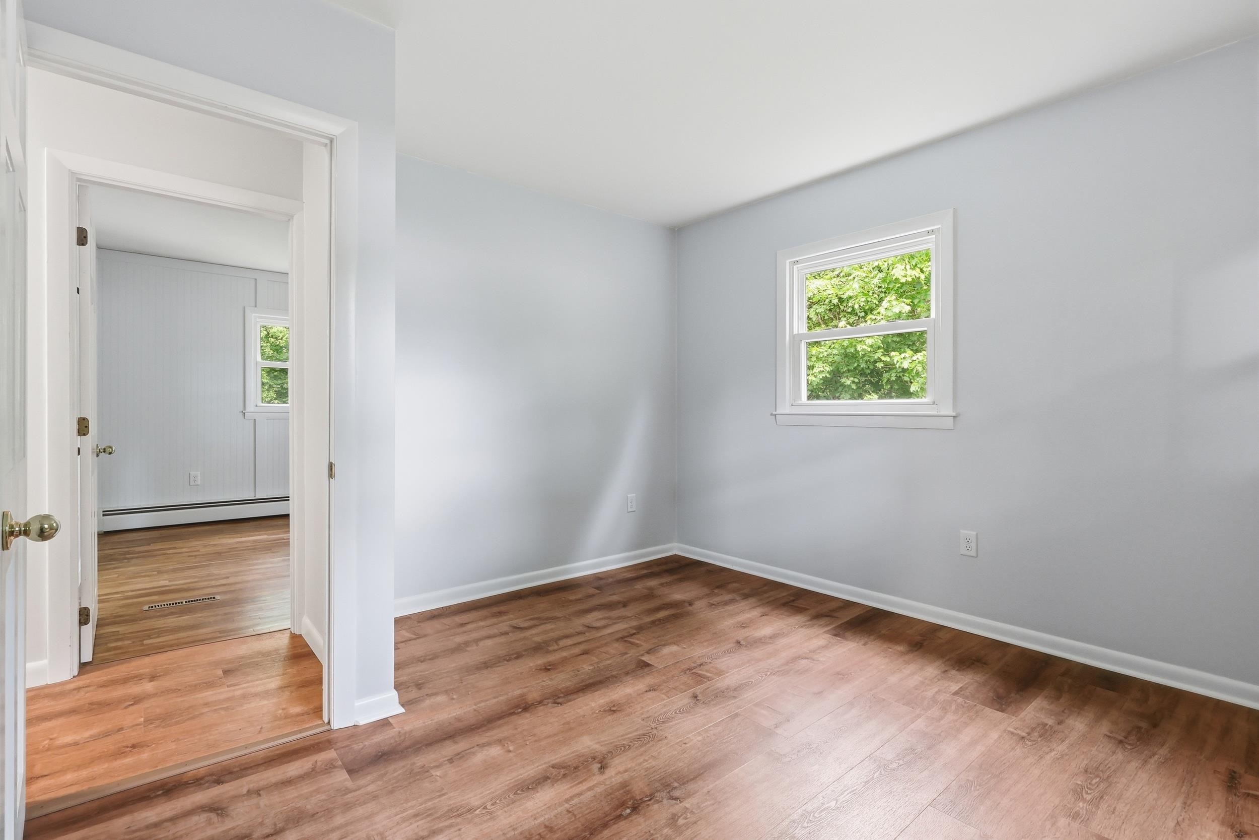 85 Whitney Avenue Manchester, NH 03104 - Photo 25 of 58