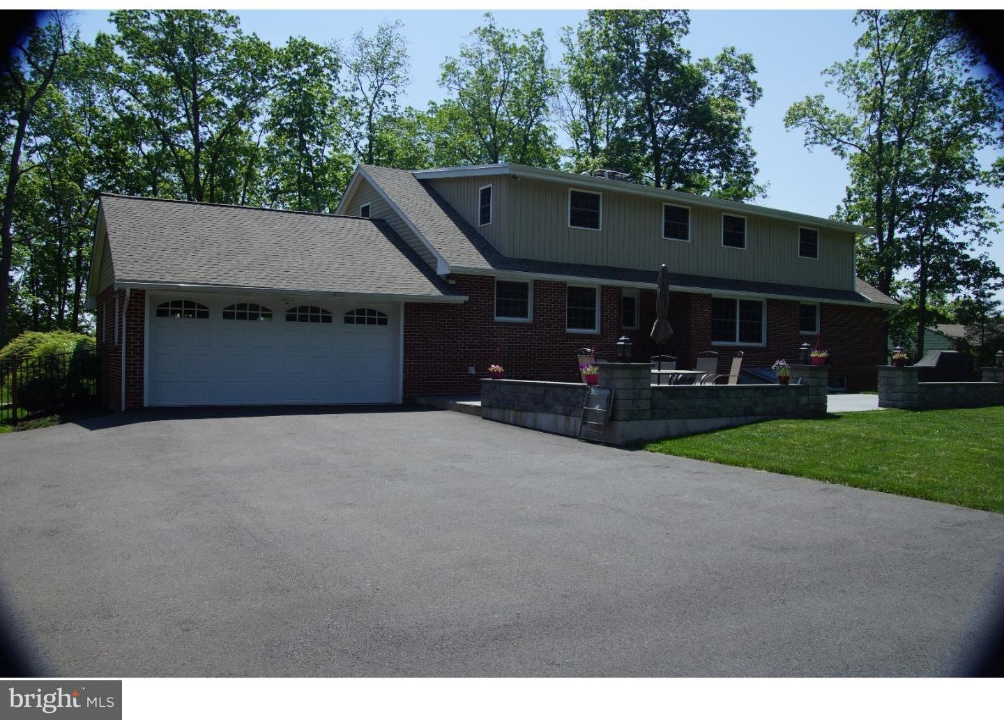 545 Store Road Harleysville, PA 19438 - Photo 2 of 25 Exterior Back