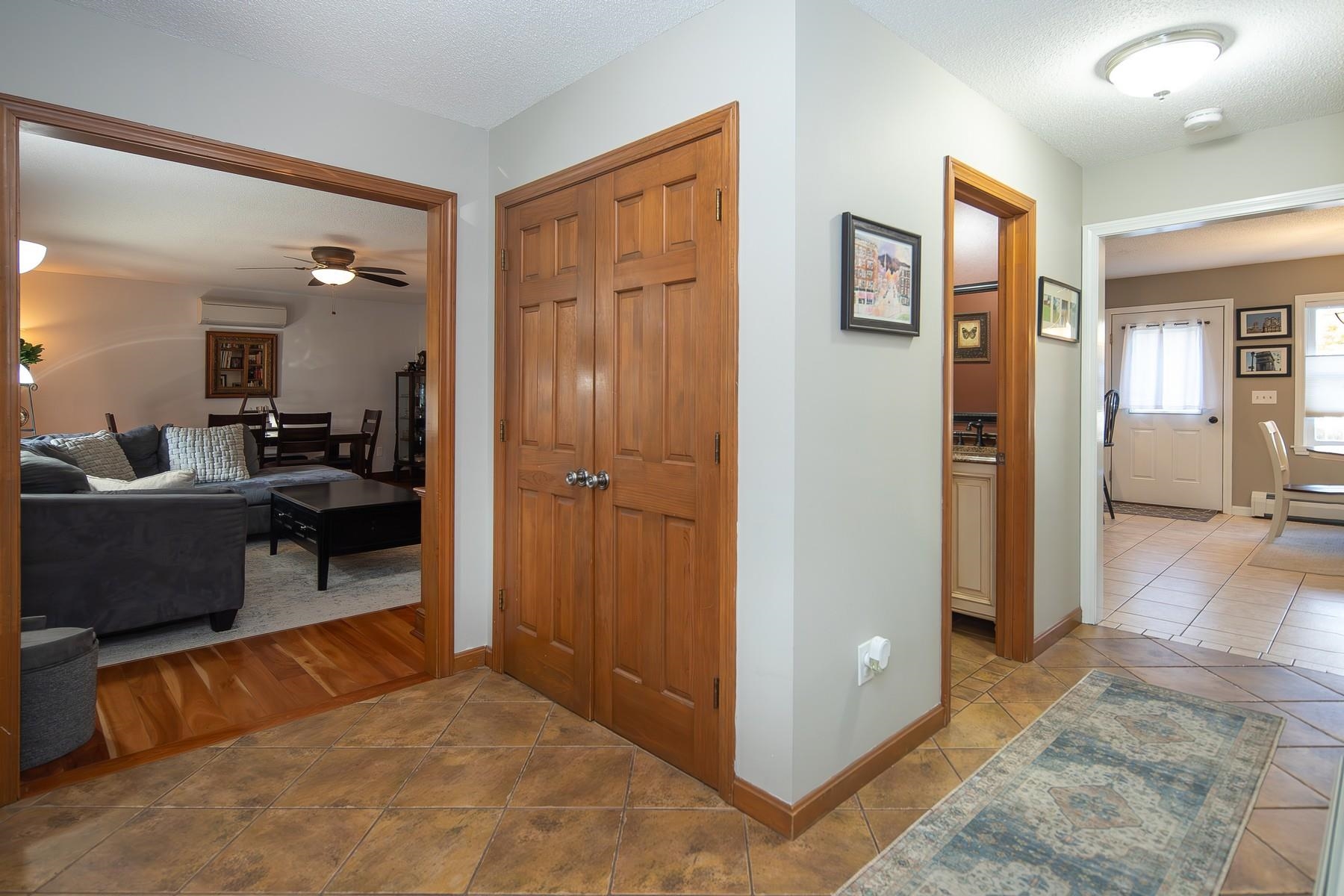 10 Rachel Drive Rutland, VT 05701 - Photo 6 of 51