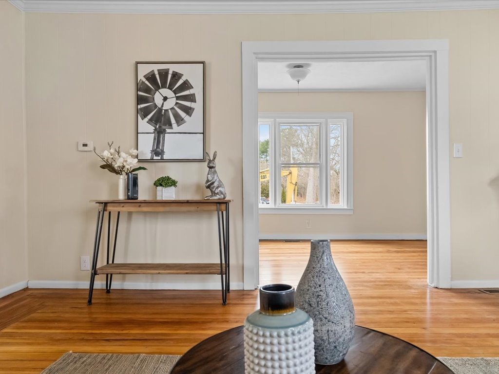 89 Irving Road Warwick, RI 02888 - Photo 5 of 25